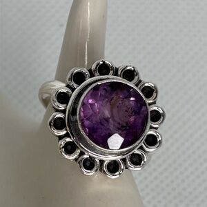 Beautiful amethyst Ring setting in sterling silver size 9